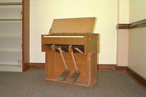 Photo of portable reed organ